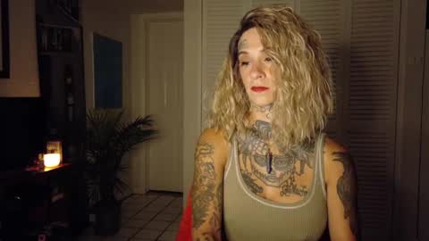 Snapshot of tattooed_natalia chatting on 04/26/26, 09:51 Natalia 3 online show from 04/26/26, 09:51