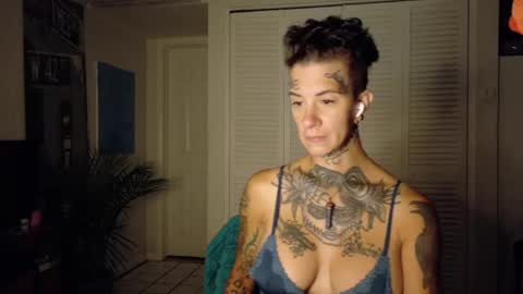 Snapshot of tattooed_natalia chatting on 05/01/26, 09:36 Natalia 3 online show from 05/01/26, 09:36