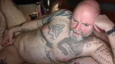 Snapshot of tattooeddilf01 chatting on 01/21/25, 10:19 Tattooeddilf 01 online show from 01/21/25, 10:19