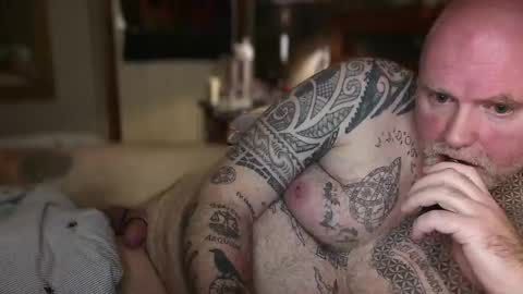 Tattooeddilf 01 online show from 04/16/26, 09:50
