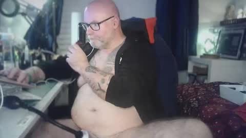 Tattooeddilf 01 online show from 04/25/26, 09:12