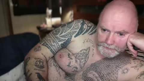 Tattooeddilf 01 online show from 04/29/26, 10:38