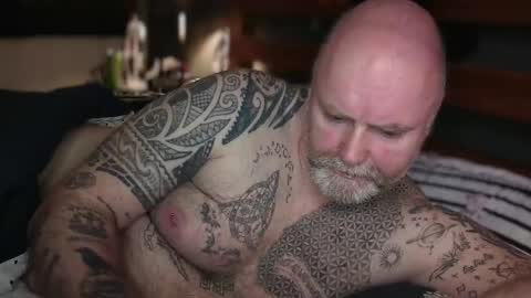 Tattooeddilf 01 online show from 05/01/26, 10:14