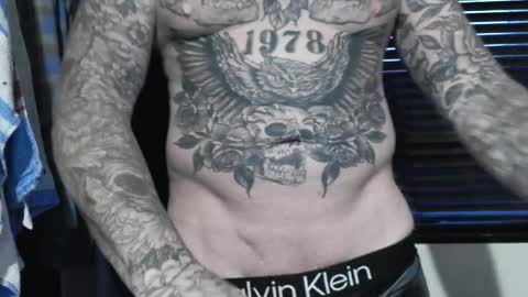 Snapshot of tattooedteaseme chatting on 02/15/26, 01:35 tattooedteaseme online show from 02/15/26, 01:35