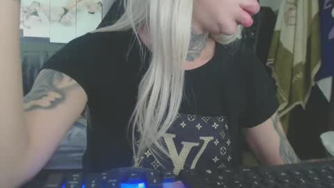 Snapshot of tatuada_safada chatting on 10/14/25, 07:20 tatuada_safada online show from 10/14/25, 07:20