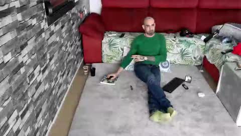 Snapshot of tatuadorhotxxx chatting on 12/20/25, 11:56 Tatuado20cm online show from 12/20/25, 11:56