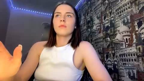 Snapshot of tatummazzanti chatting on 06/09/26, 08:37 Lana online show from 06/09/26, 08:37