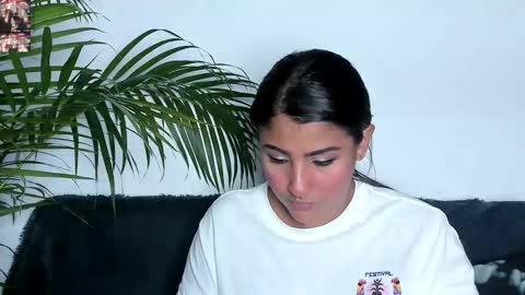 Snapshot of taty_gomez_ chatting on 09/26/25, 04:05 Tatiana Gomez online show from 09/26/25, 04:05