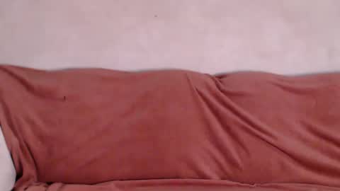 Snapshot of tayagirl chatting on 11/03/25, 08:32 Taya online show from 11/03/25, 08:32