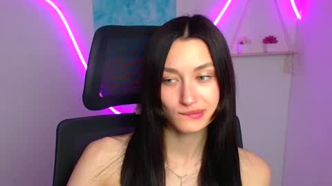 Taya online show from 05/04/26, 05:36