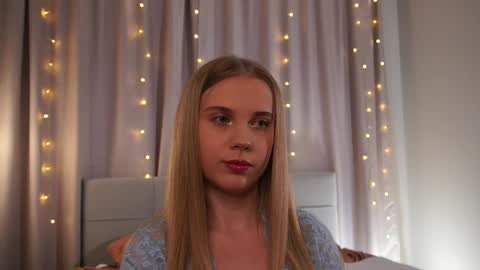 Taya online show from 05/20/26, 05:08