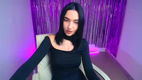 Snapshot of tayla_candy chatting on 10/06/25, 12:02 Tayla online show from 10/06/25, 12:02