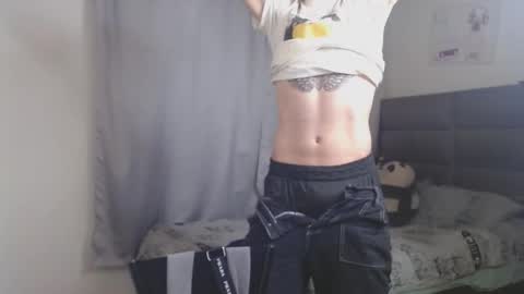 Snapshot of tayler_and_alina chatting on 02/25/25, 02:36 MARCELO MILK online show from 02/25/25, 02:36