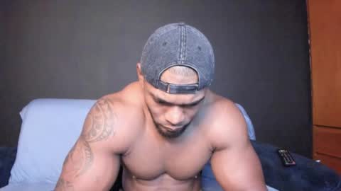 Snapshot of tayler_waka chatting on 10/17/25, 09:28 Tyler online show from 10/17/25, 09:28