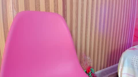 Sarah  online show from 12/22/25, 06:38