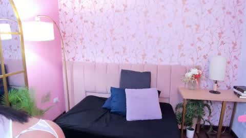 Snapshot of taylor_bennet chatting on 02/05/26, 07:07 Taylor Bennet online show from 02/05/26, 07:07