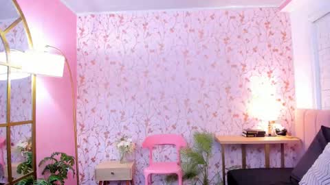 Snapshot of taylor_bennet chatting on 02/21/26, 11:44 Taylor Bennet online show from 02/21/26, 11:44