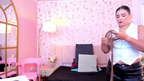 Taylor Bennet online show from 06/07/26, 12:20