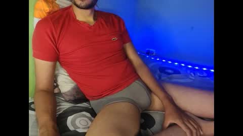 Snapshot of taylor_blaze94 chatting on 01/10/26, 02:13 Taylor online show from 01/10/26, 02:13