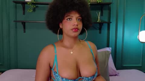 Snapshot of taylor_sexyy chatting on 03/01/26, 02:02 Taylor online show from 03/01/26, 02:02