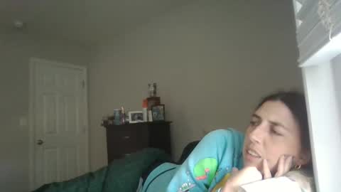 Snapshot of taylorslay chatting on 06/04/26, 10:38 taylorslay online show from 06/04/26, 10:38