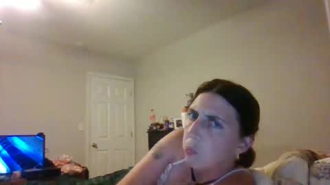 Snapshot of taylorslay chatting on 06/18/26, 01:06 taylorslay online show from 06/18/26, 01:06