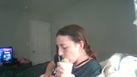 Snapshot of taylorslay chatting on 06/19/26, 07:06 taylorslay online show from 06/19/26, 07:06
