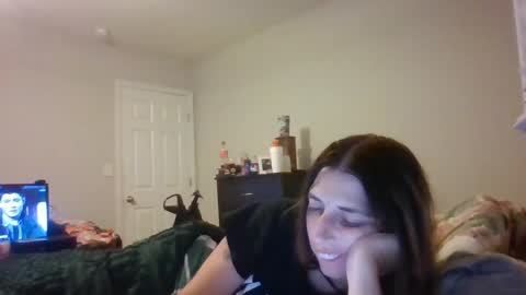Snapshot of taylorslay chatting on 06/22/26, 03:25 taylorslay online show from 06/22/26, 03:25