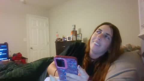 Snapshot of taylorslay chatting on 06/26/26, 02:05 taylorslay online show from 06/26/26, 02:05