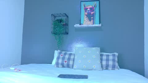 TAYLOR  online show from 11/06/25, 12:17