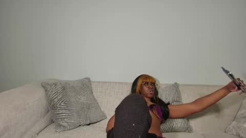 Snapshot of taylorsosweets chatting on 02/21/25, 05:13 Taylor online show from 02/21/25, 05:13