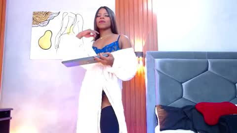 Snapshot of tayra1 chatting on 02/25/26, 04:22 Tayra... online show from 02/25/26, 04:22