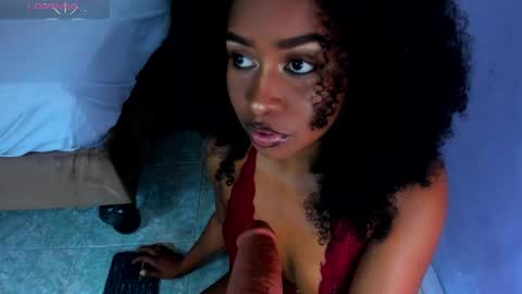 Tayra online show from 05/01/26, 08:24