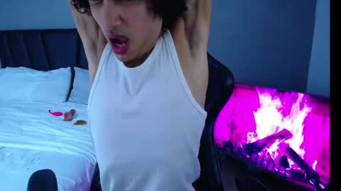 Tayron online show from 04/30/26, 02:12