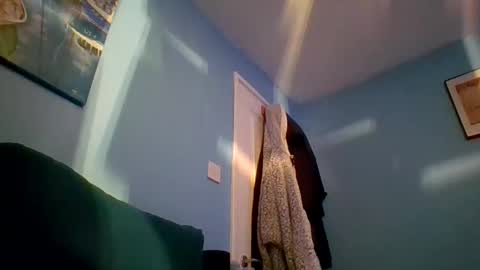 Snapshot of tazo78 chatting on 10/15/25, 05:57 tazo78 online show from 10/15/25, 05:57