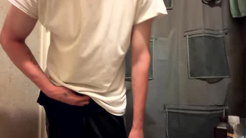 Snapshot of tbeebe12 chatting on 09/12/25, 12:00 Lilbeebs online show from 09/12/25, 12:00