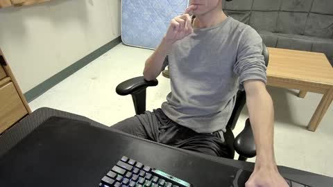 Snapshot of tbone_93 chatting on 12/13/24, 07:25 Tbone online show from 12/13/24, 07:25