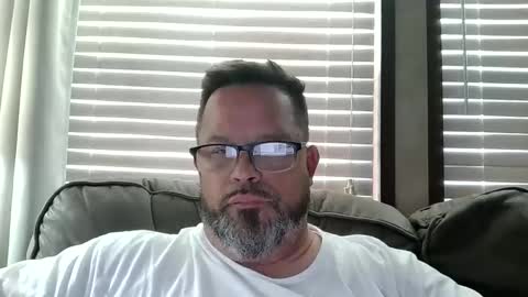Snapshot of tdhawk87 chatting on 05/06/26, 06:02 tdhawk87 online show from 05/06/26, 06:02