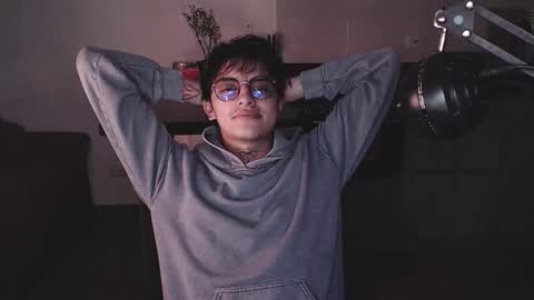 Snapshot of te0__0 chatting on 02/04/26, 03:45 Teo independent model online show from 02/04/26, 03:45