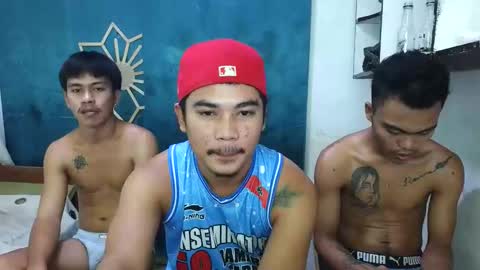 teahyun_yeongsu online show from 10/28/25, 05:26