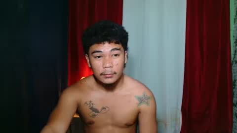 teahyun_yeongsu online show from 11/29/25, 12:08