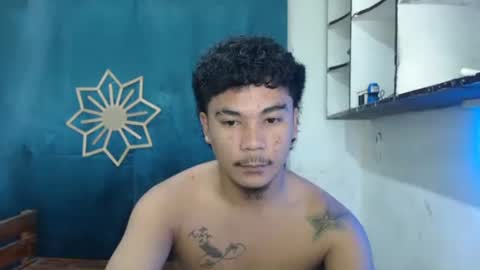 teahyun_yeongsu online show from 12/14/25, 02:28