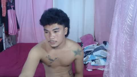 teahyun_yeongsu online show from 12/14/25, 05:07