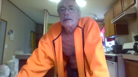 Snapshot of teak4u chatting on 11/19/25, 04:40 Teak online show from 11/19/25, 04:40