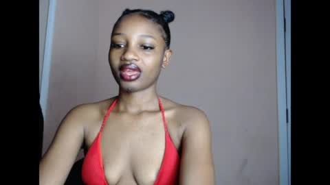 Snapshot of teasexkitty chatting on 04/20/26, 12:24 teasexkitty online show from 04/20/26, 12:24