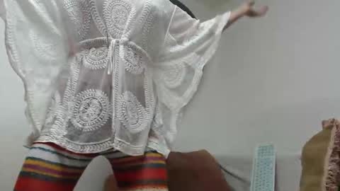 ALICIA--- online show from 12/04/25, 06:34