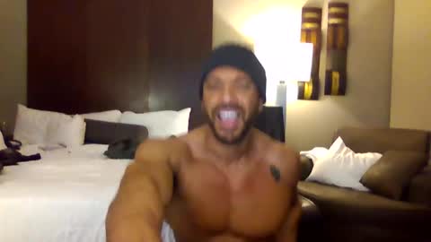 Snapshot of techflexdylan chatting on 11/11/25, 06:46 Techflexdylan online show from 11/11/25, 06:46