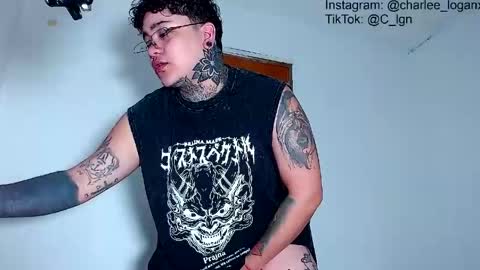 Charlee He online show from 04/28/26, 12:32