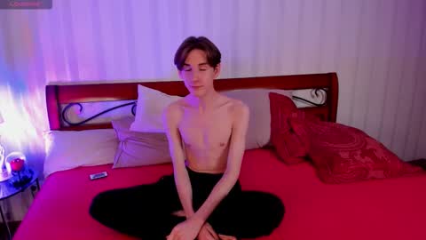 Snapshot of ted_lunn chatting on 11/09/25, 06:55 Ted online show from 11/09/25, 06:55