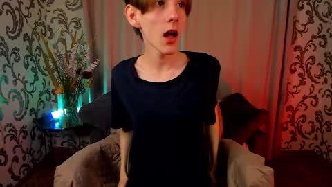 Snapshot of ted_lunn chatting on 11/22/25, 07:02 Ted online show from 11/22/25, 07:02